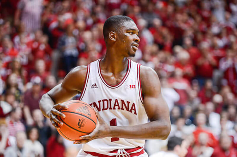 Former Indiana basketball big Noah Vonleh signs with the Shanghai Sharks,  reunites with Yogi Ferrell