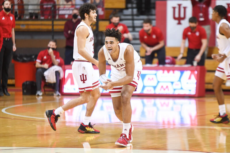 At the Buzzer: Indiana 67, Iowa 65 – Inside the Hall