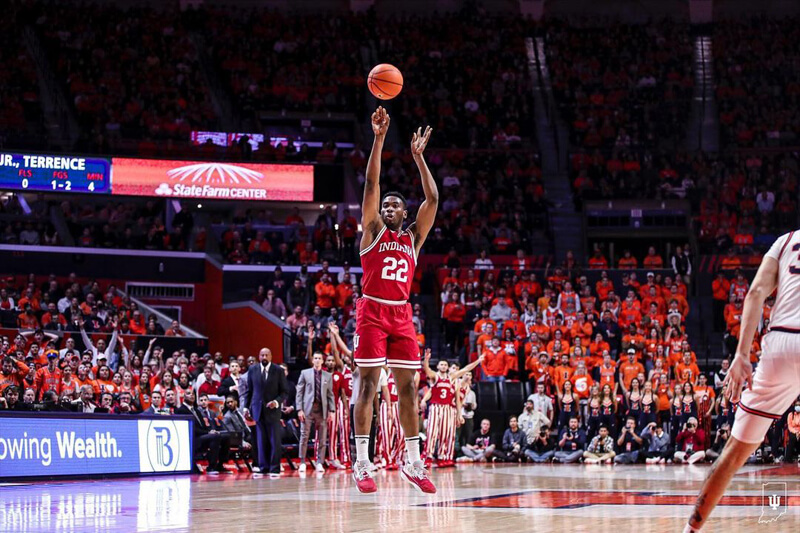 At the bell: Indiana 80, Illinois 65 — inside the auditorium