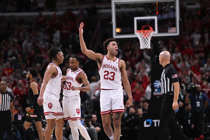 At the Bell : Indiana 70, Maryland 60 – À l’intérieur de l’auditorium