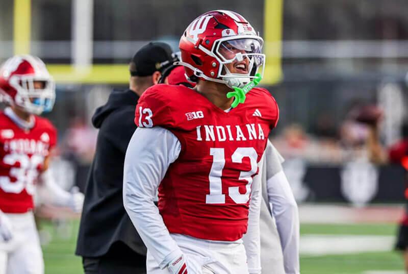 IU defensive lineman Kellan Wyatt