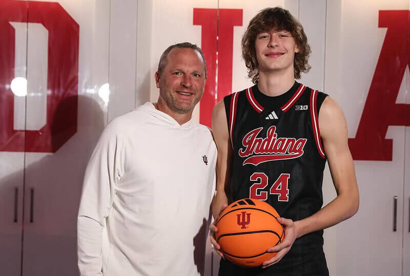Class of 2026 prospect Vaughn Karvala and IU coach Darian DeVries.