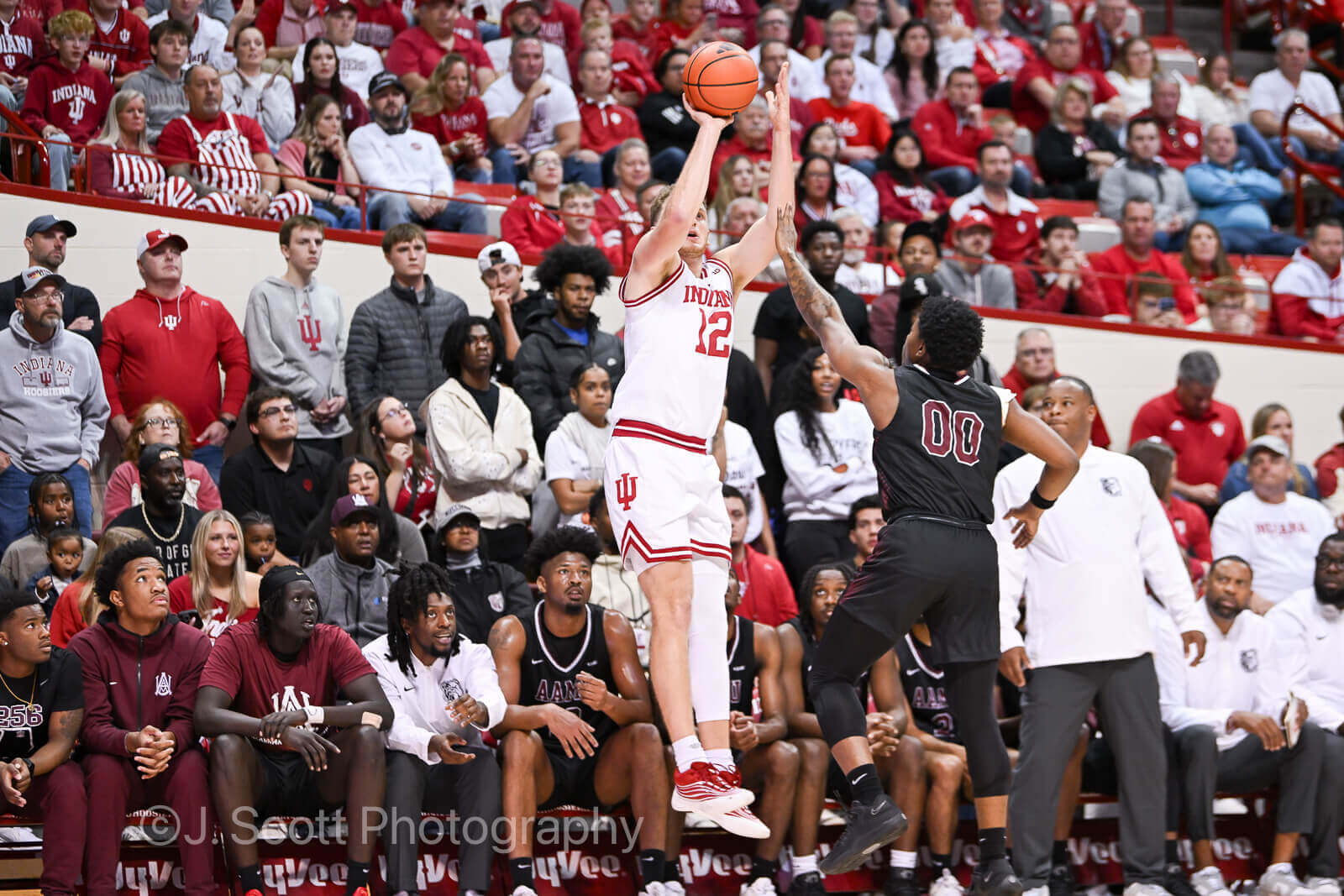 Photos of IU basketball's 98-51 win against Alabama A&M.