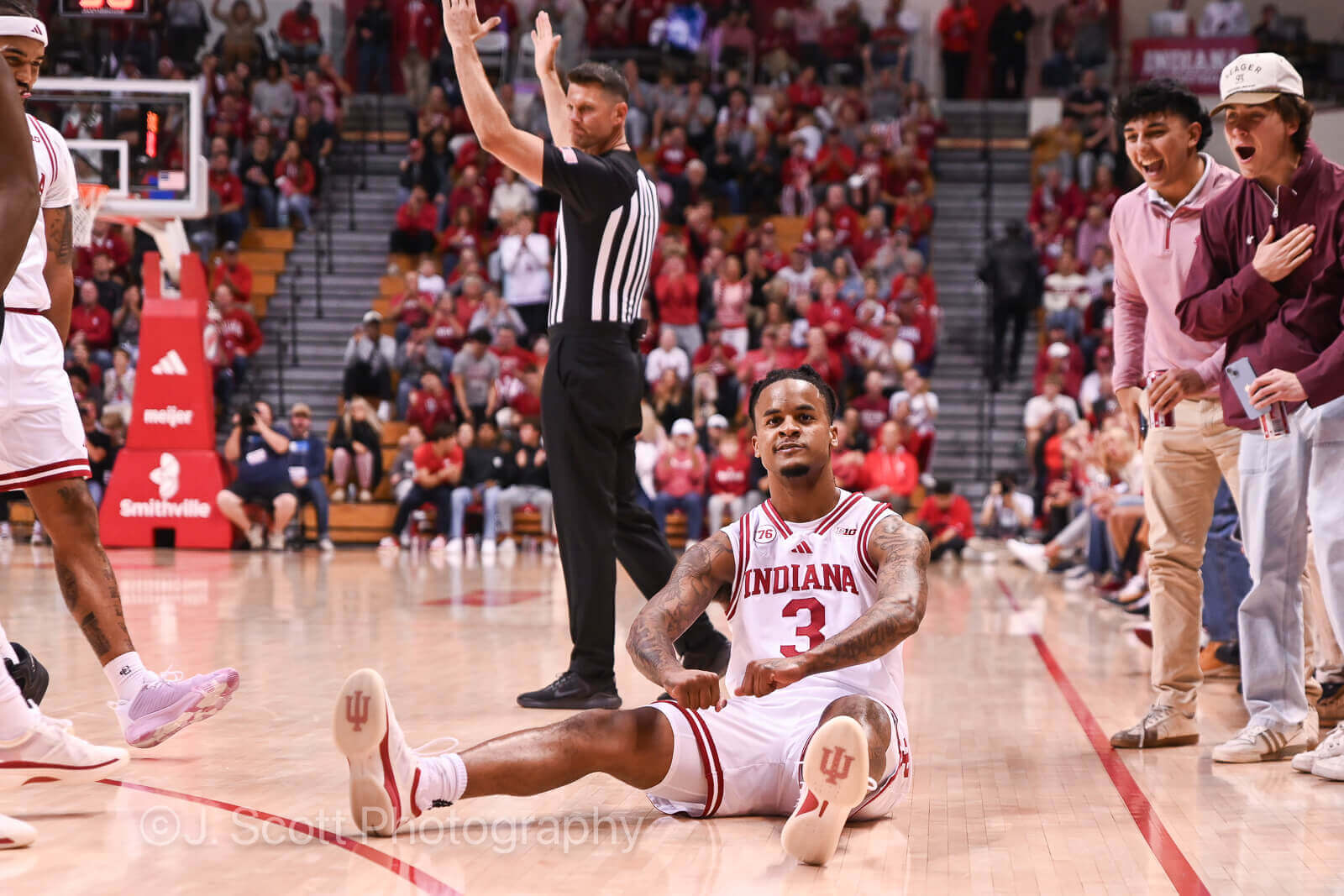 Photos of IU basketball's 98-51 win against Alabama A&M.
