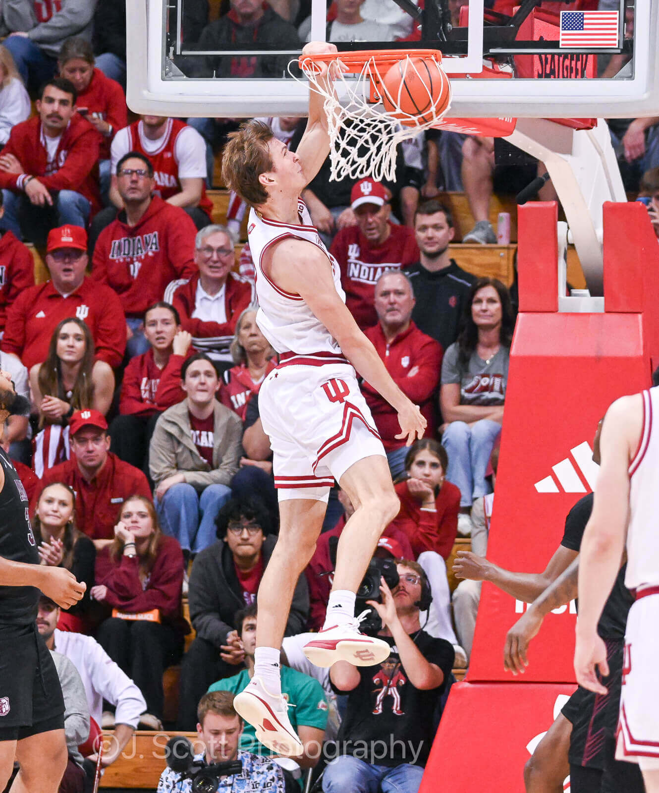 Photos of IU basketball's 98-51 win against Alabama A&M.