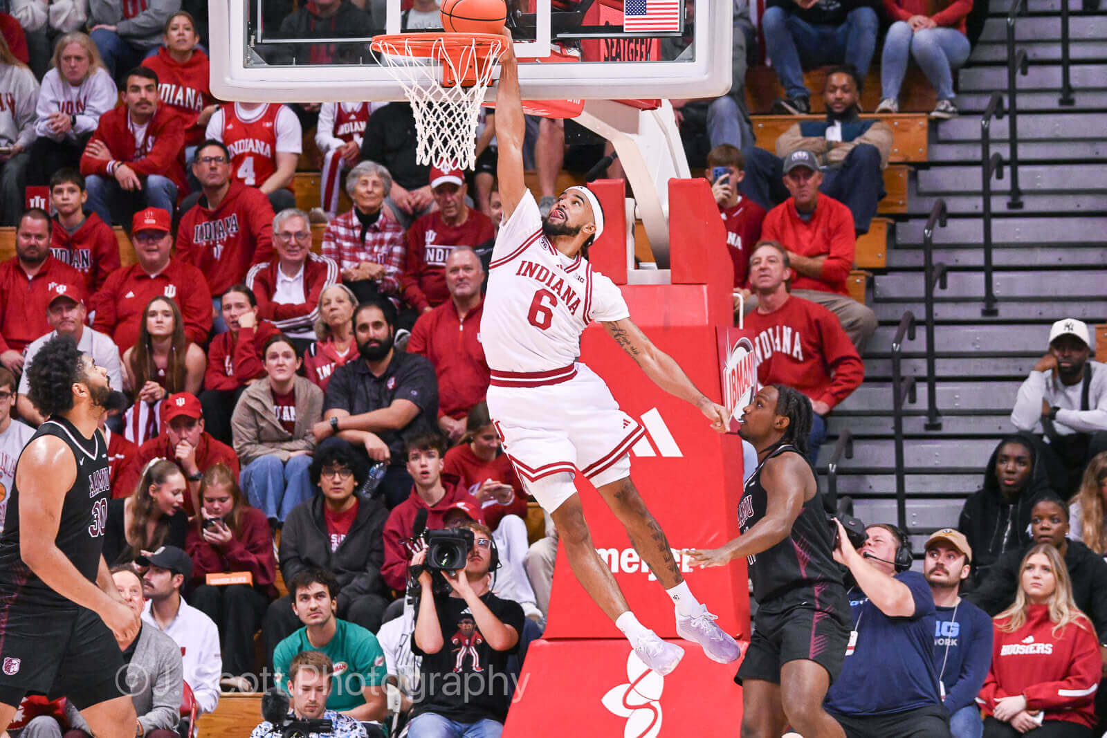 Photos of IU basketball's 98-51 win against Alabama A&M.