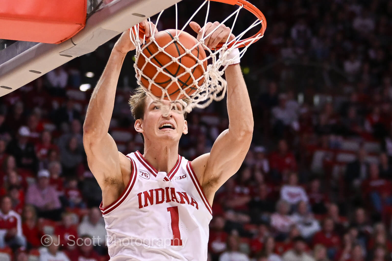 Photos of IU basketball's win against Incarnate Word at Simon Skjodt Assembly Hall.