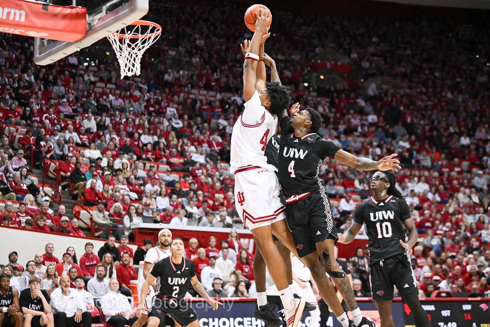 Photos of IU basketball's win against Incarnate Word at Simon Skjodt Assembly Hall.