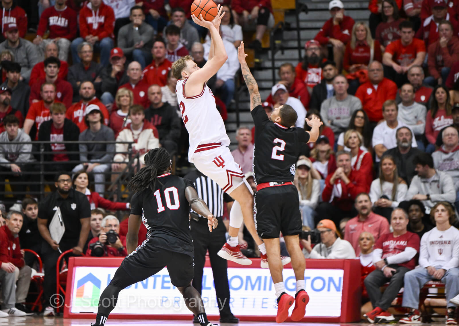 Photos of IU basketball's win against Incarnate Word at Simon Skjodt Assembly Hall.