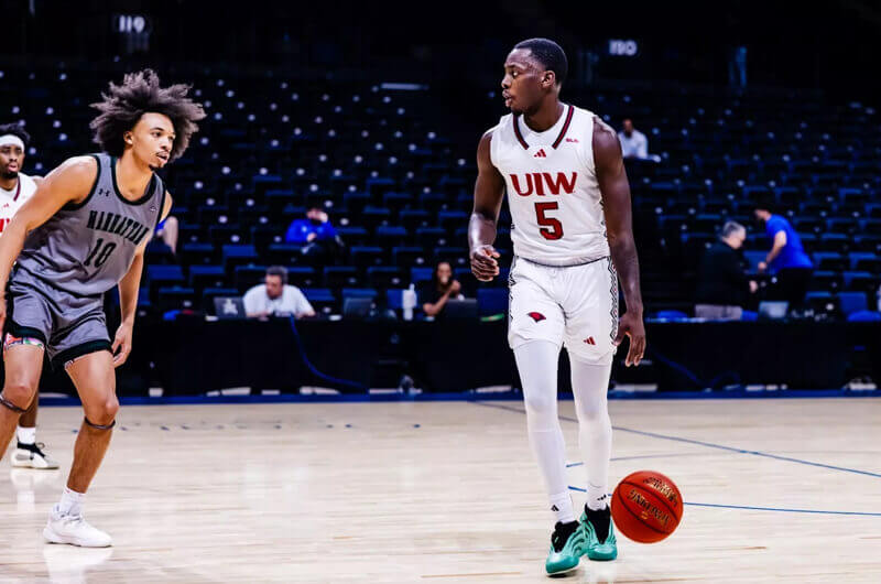 Incarnate Word guard Davion Bailey.