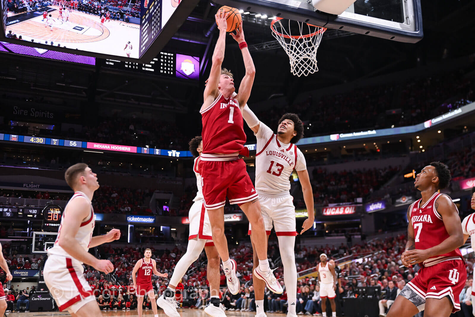 Photos of IU basketball's 87-78 loss to Louisville at Gainbridge Fieldhouse.