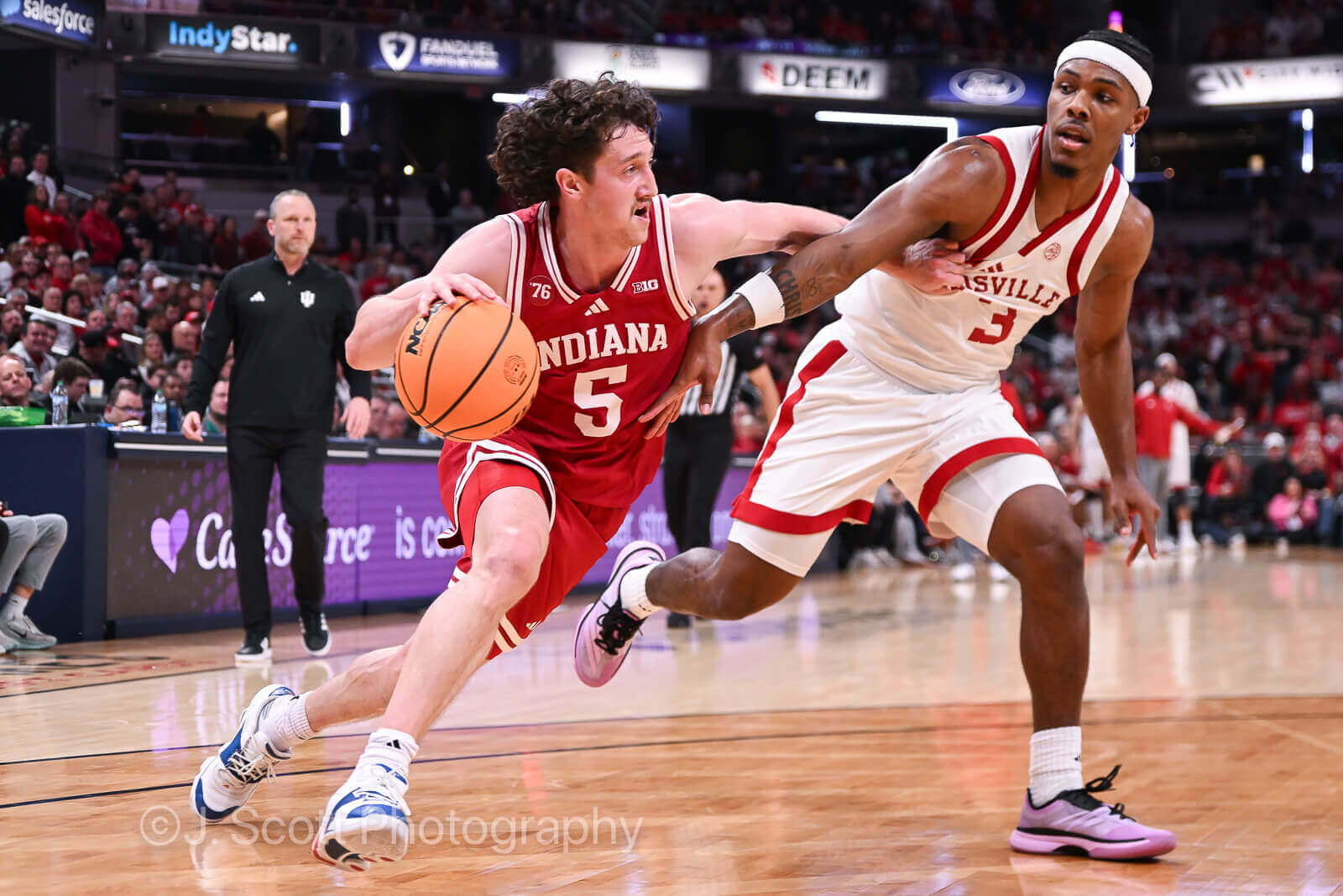 Photos of IU basketball's 87-78 loss to Louisville at Gainbridge Fieldhouse.