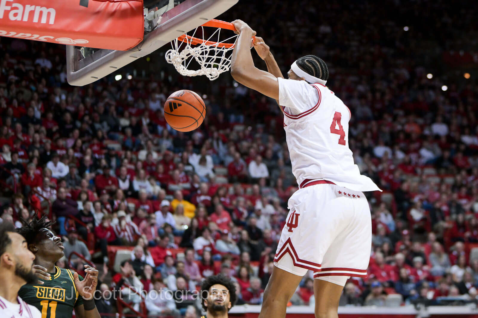 Photos from IU basketball's 81-60 win against Siena at Simon Skjodt Assembly Hall.