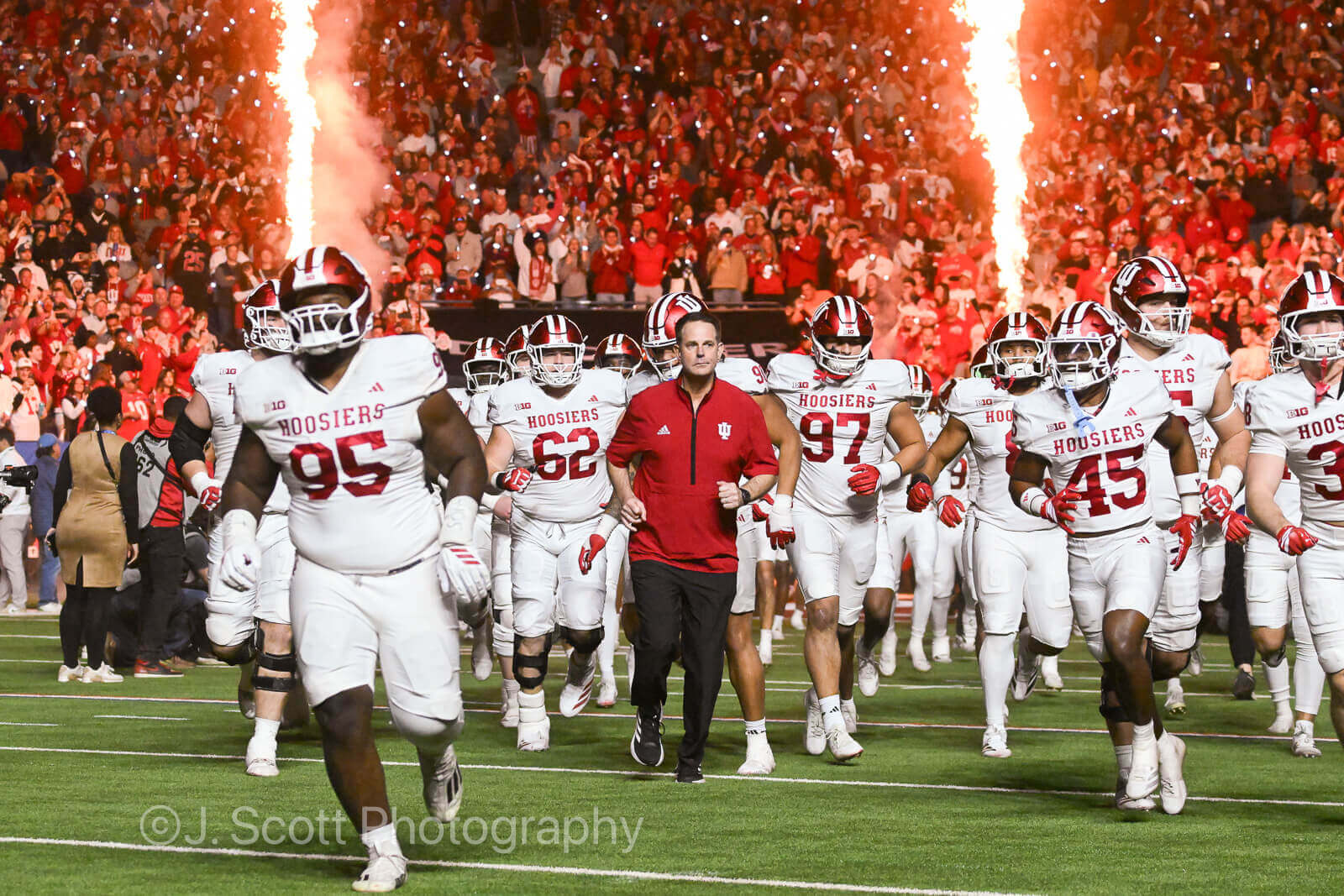 Curt Cignetti, Fernando Mendoza earn honors on ESPN’s College Football Awards Show – Inside the Hall