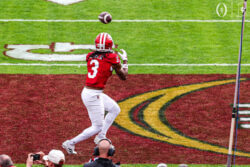 Omar Cooper catches a touchdown in the Rose Bowl.