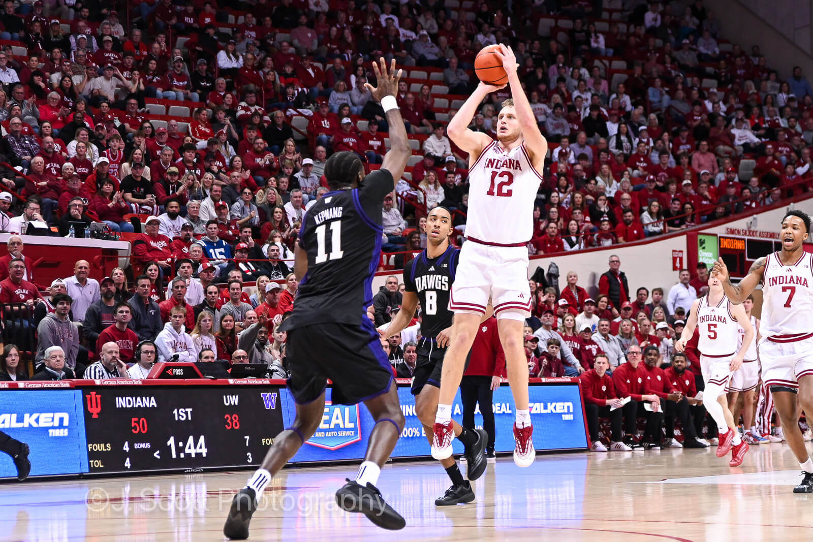 Photos from IU basketball's 90-80 win against Washington at Simon Skjodt Assembly Hall.