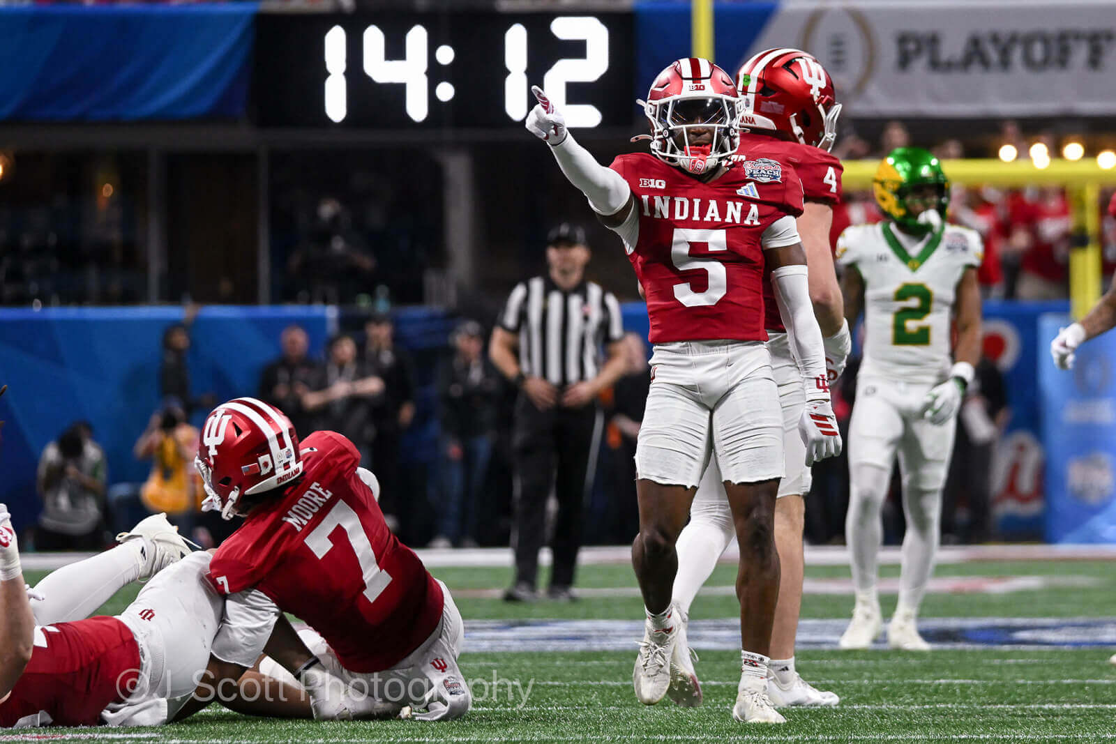 ATLANTA – Check out 81 photos by Jamie Owens from Indiana's 56-22 win against Oregon in the CFP semifinal at the Chick-fil-A Peach Bowl at Mercedes-Benz Stadium.