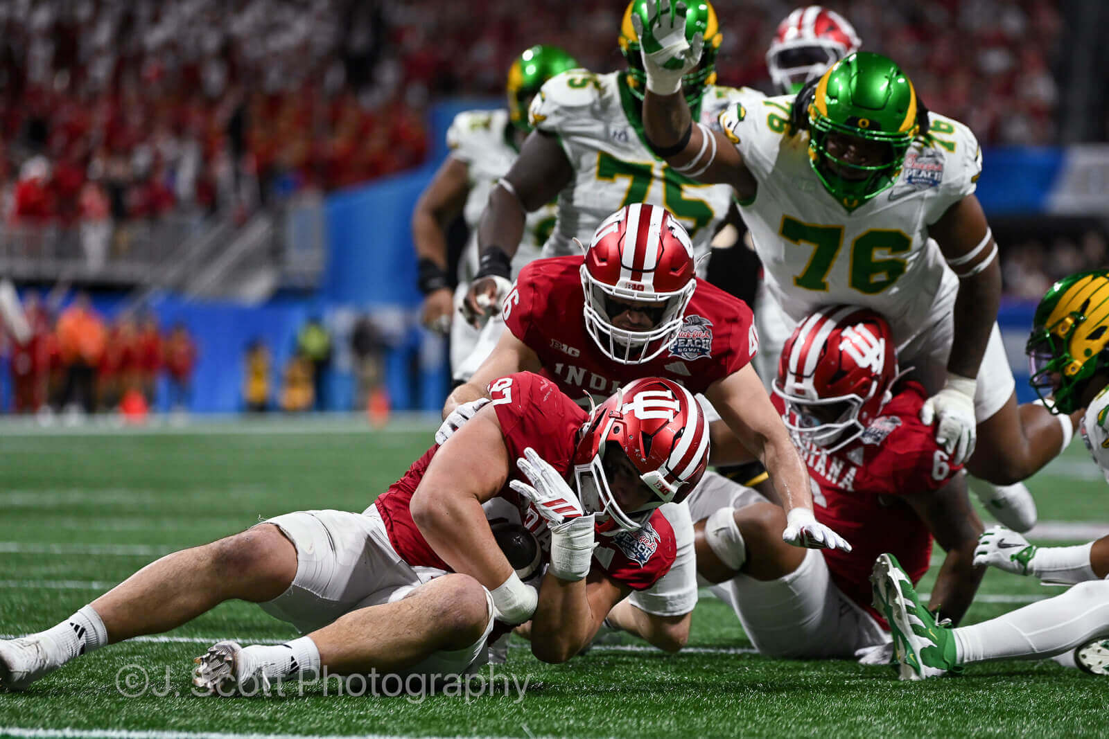 ATLANTA – Check out 81 photos by Jamie Owens from Indiana's 56-22 win against Oregon in the CFP semifinal at the Chick-fil-A Peach Bowl at Mercedes-Benz Stadium.