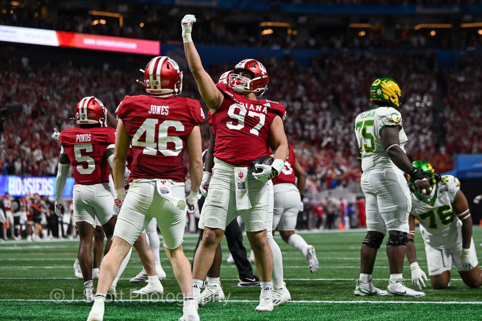 ATLANTA – Check out 81 photos by Jamie Owens from Indiana's 56-22 win against Oregon in the CFP semifinal at the Chick-fil-A Peach Bowl at Mercedes-Benz Stadium.