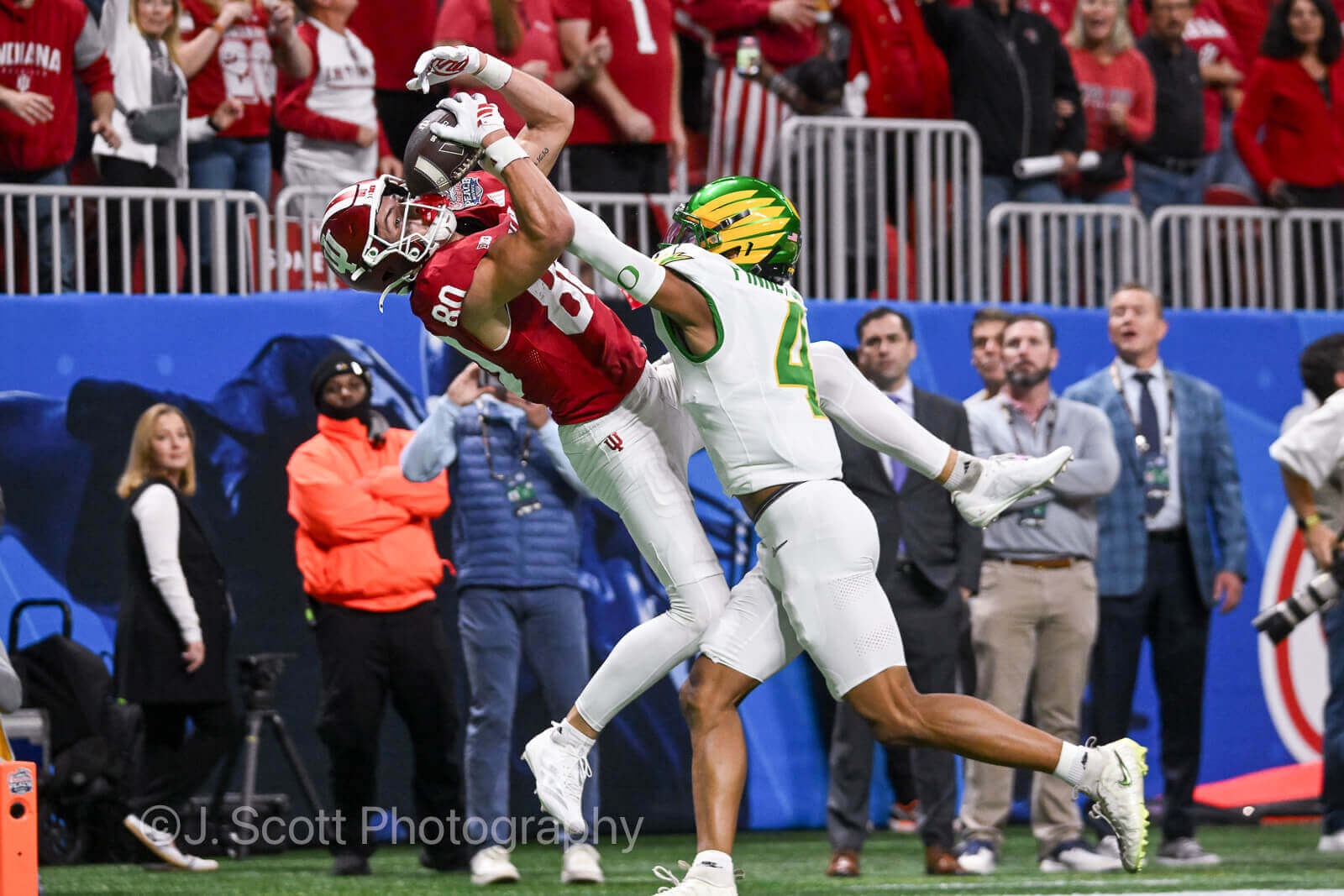 ATLANTA – Check out 81 photos by Jamie Owens from Indiana's 56-22 win against Oregon in the CFP semifinal at the Chick-fil-A Peach Bowl at Mercedes-Benz Stadium.