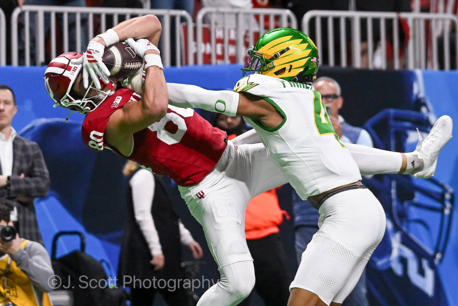 ATLANTA – Check out 81 photos by Jamie Owens from Indiana's 56-22 win against Oregon in the CFP semifinal at the Chick-fil-A Peach Bowl at Mercedes-Benz Stadium.