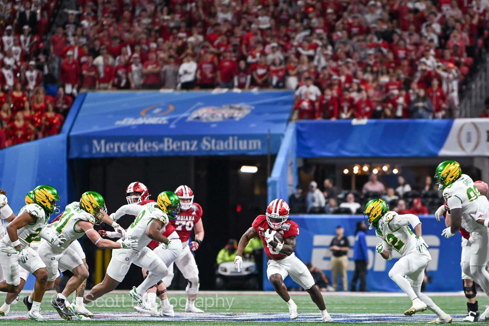 ATLANTA – Check out 81 photos by Jamie Owens from Indiana's 56-22 win against Oregon in the CFP semifinal at the Chick-fil-A Peach Bowl at Mercedes-Benz Stadium.