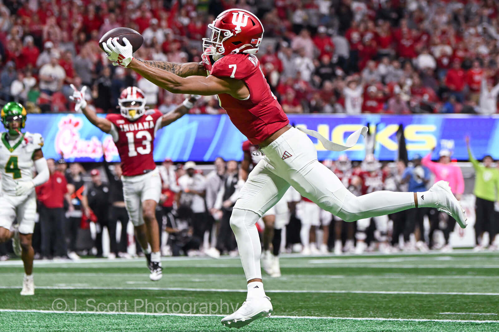 ATLANTA – Check out 81 photos by Jamie Owens from Indiana's 56-22 win against Oregon in the CFP semifinal at the Chick-fil-A Peach Bowl at Mercedes-Benz Stadium.