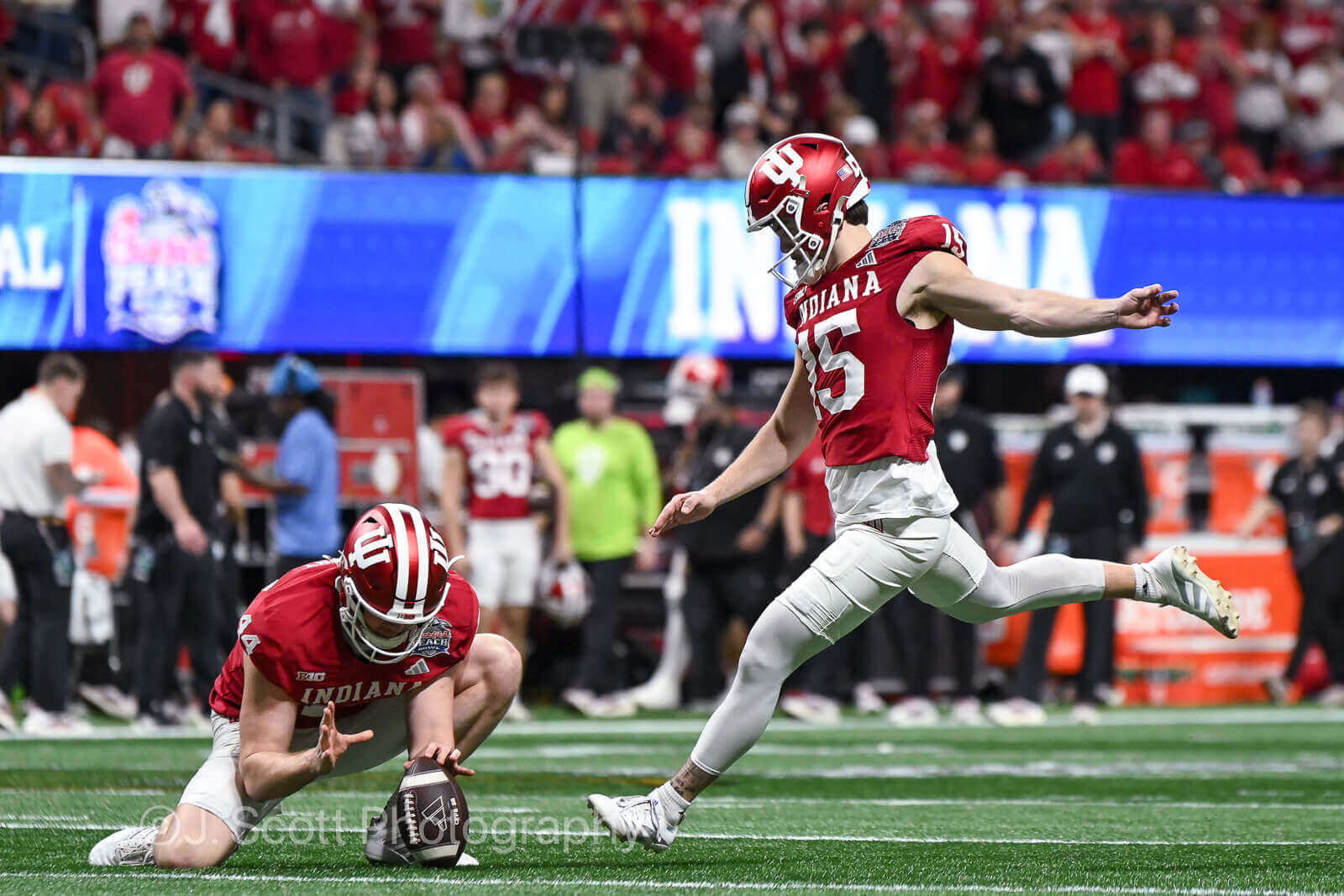 ATLANTA – Check out 81 photos by Jamie Owens from Indiana's 56-22 win against Oregon in the CFP semifinal at the Chick-fil-A Peach Bowl at Mercedes-Benz Stadium.