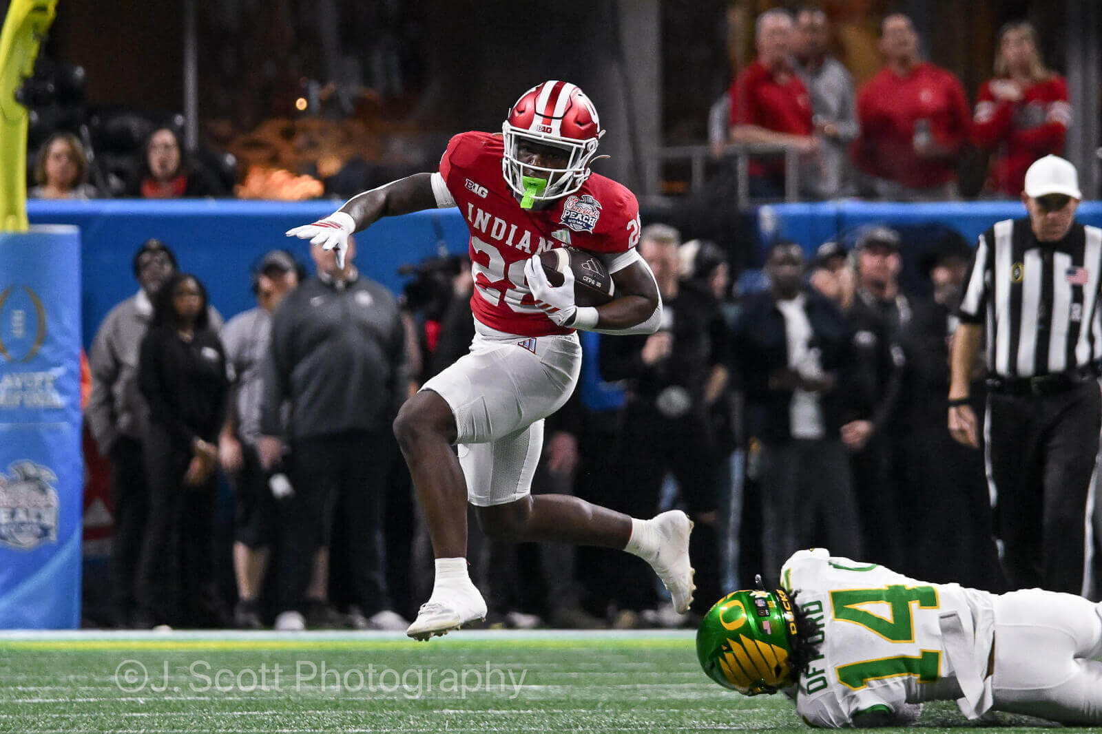 ATLANTA – Check out 81 photos by Jamie Owens from Indiana's 56-22 win against Oregon in the CFP semifinal at the Chick-fil-A Peach Bowl at Mercedes-Benz Stadium.