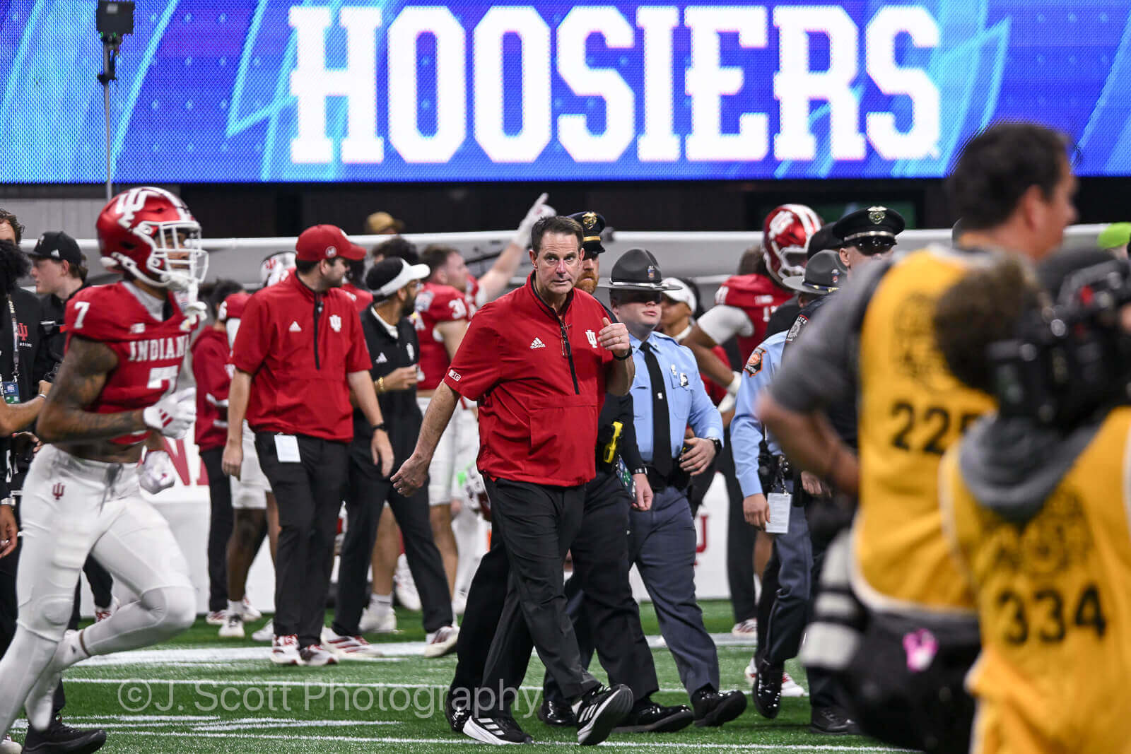 ATLANTA – Check out 81 photos by Jamie Owens from Indiana's 56-22 win against Oregon in the CFP semifinal at the Chick-fil-A Peach Bowl at Mercedes-Benz Stadium.