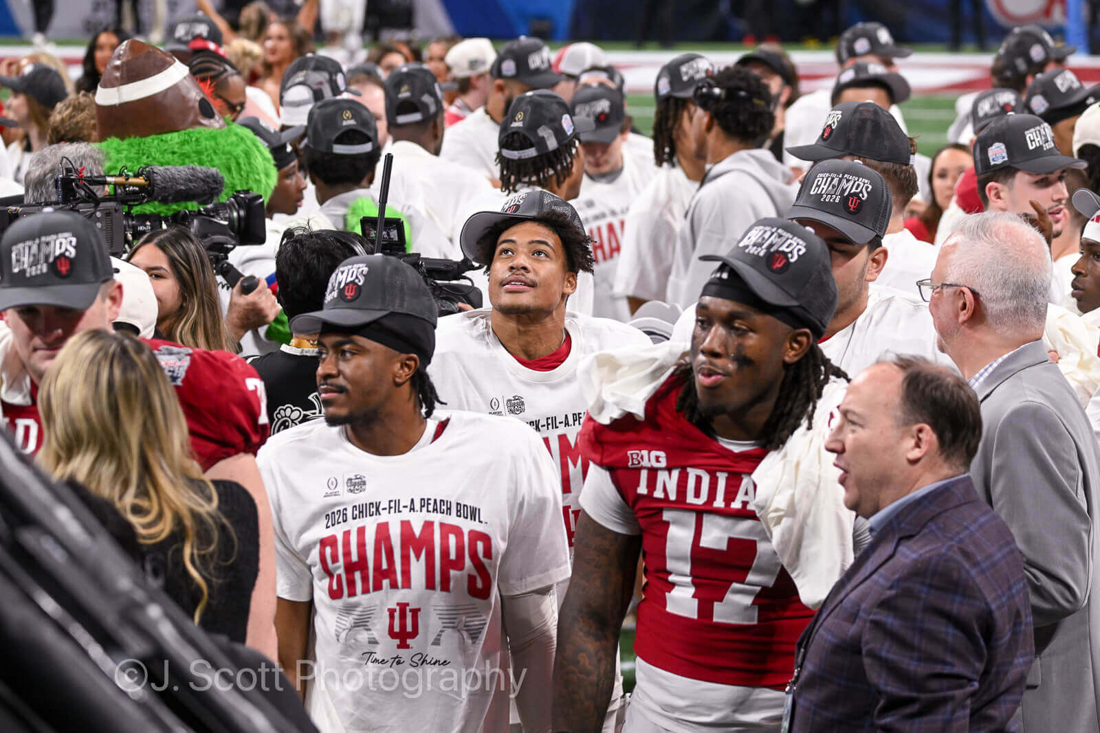 ATLANTA – Check out 81 photos by Jamie Owens from Indiana's 56-22 win against Oregon in the CFP semifinal at the Chick-fil-A Peach Bowl at Mercedes-Benz Stadium.