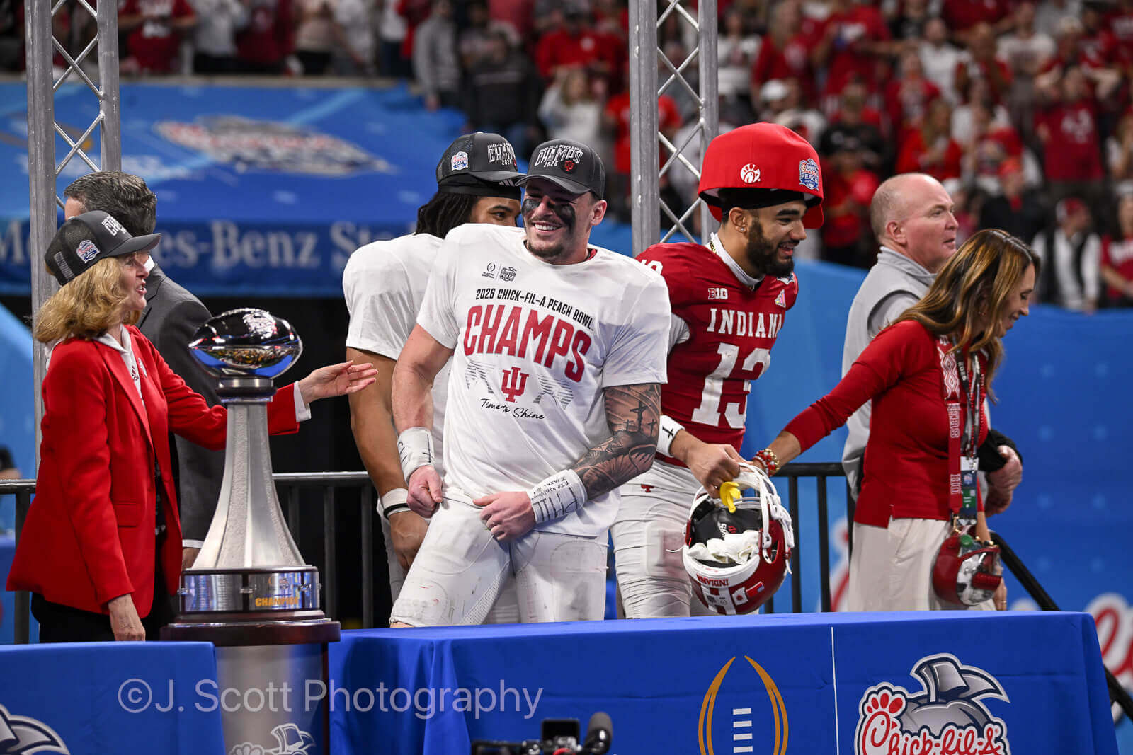 ATLANTA – Check out 81 photos by Jamie Owens from Indiana's 56-22 win against Oregon in the CFP semifinal at the Chick-fil-A Peach Bowl at Mercedes-Benz Stadium.