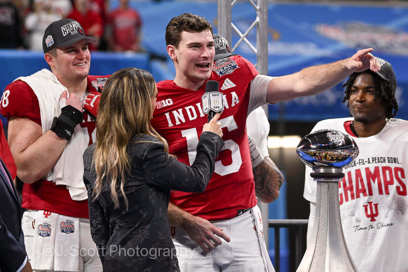 ATLANTA – Check out 81 photos by Jamie Owens from Indiana's 56-22 win against Oregon in the CFP semifinal at the Chick-fil-A Peach Bowl at Mercedes-Benz Stadium.