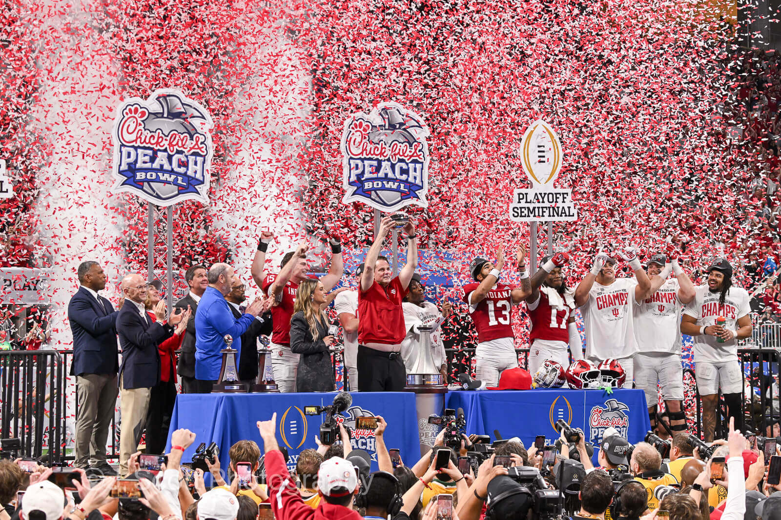 ATLANTA – Check out 81 photos by Jamie Owens from Indiana's 56-22 win against Oregon in the CFP semifinal at the Chick-fil-A Peach Bowl at Mercedes-Benz Stadium.