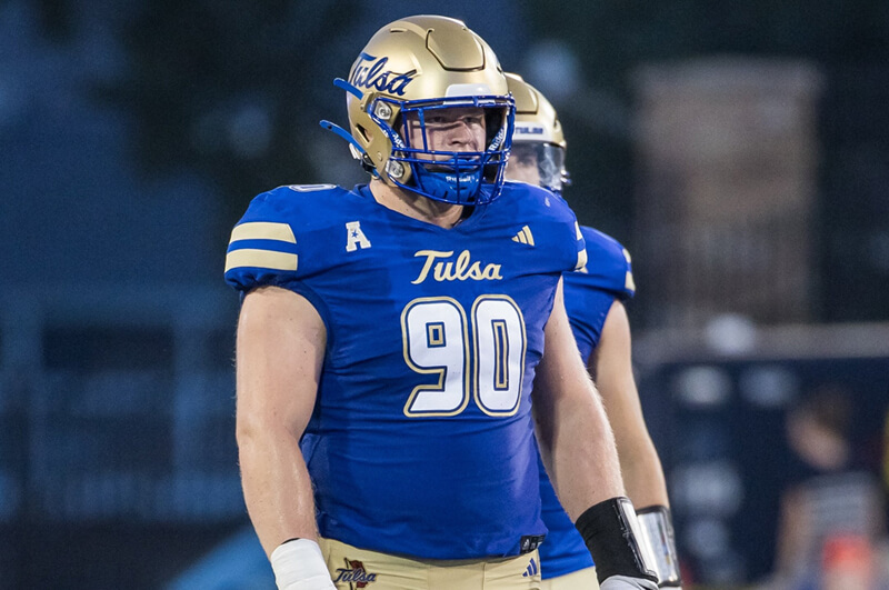 Tulsa defensive lineman Joe Hjelle.