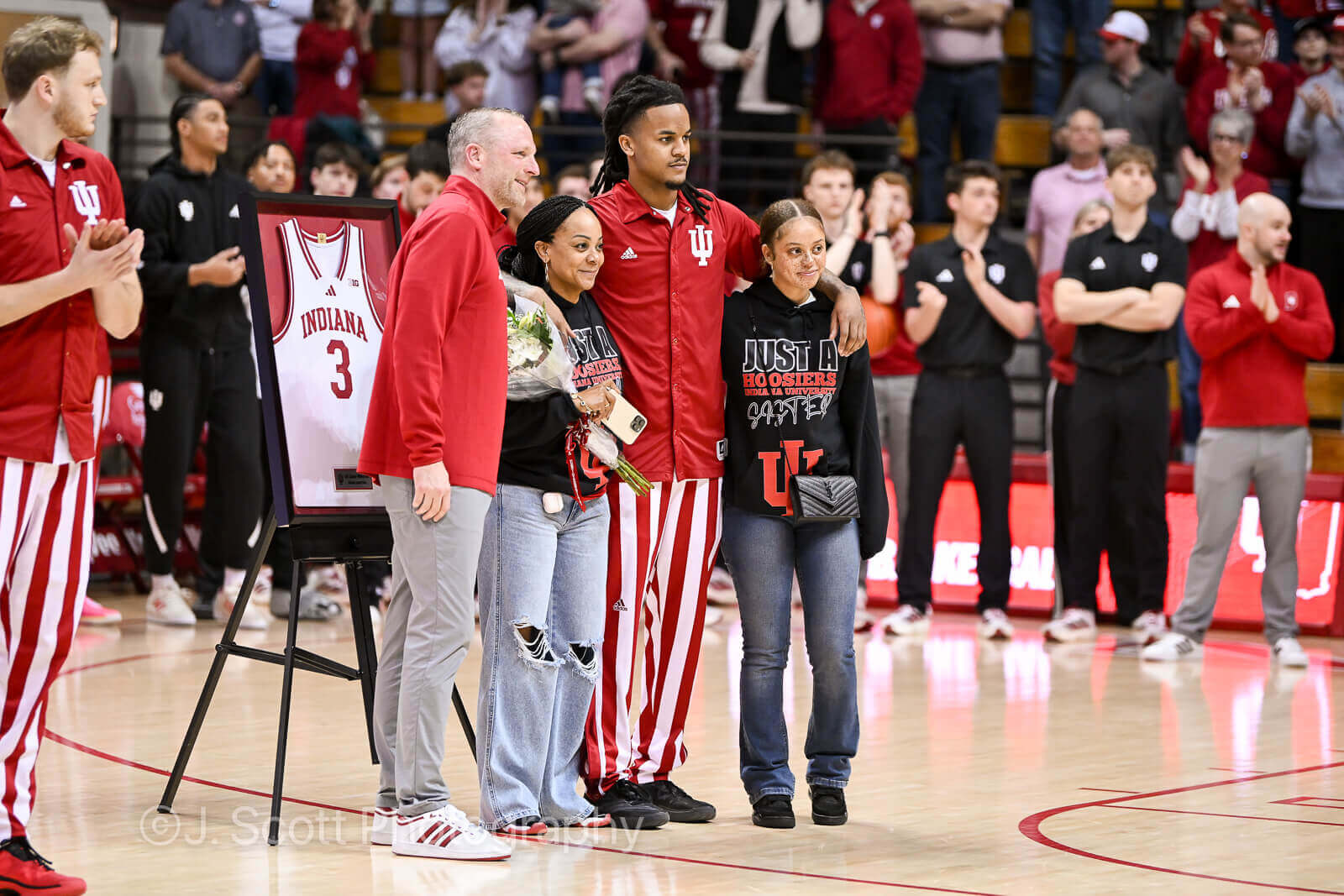 Photos from IU basketball's 77-47 win against Minnesota at Simon Skjodt Assembly Hall.