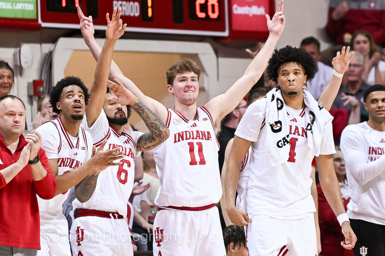 Photos from IU basketball's 77-47 win against Minnesota at Simon Skjodt Assembly Hall.