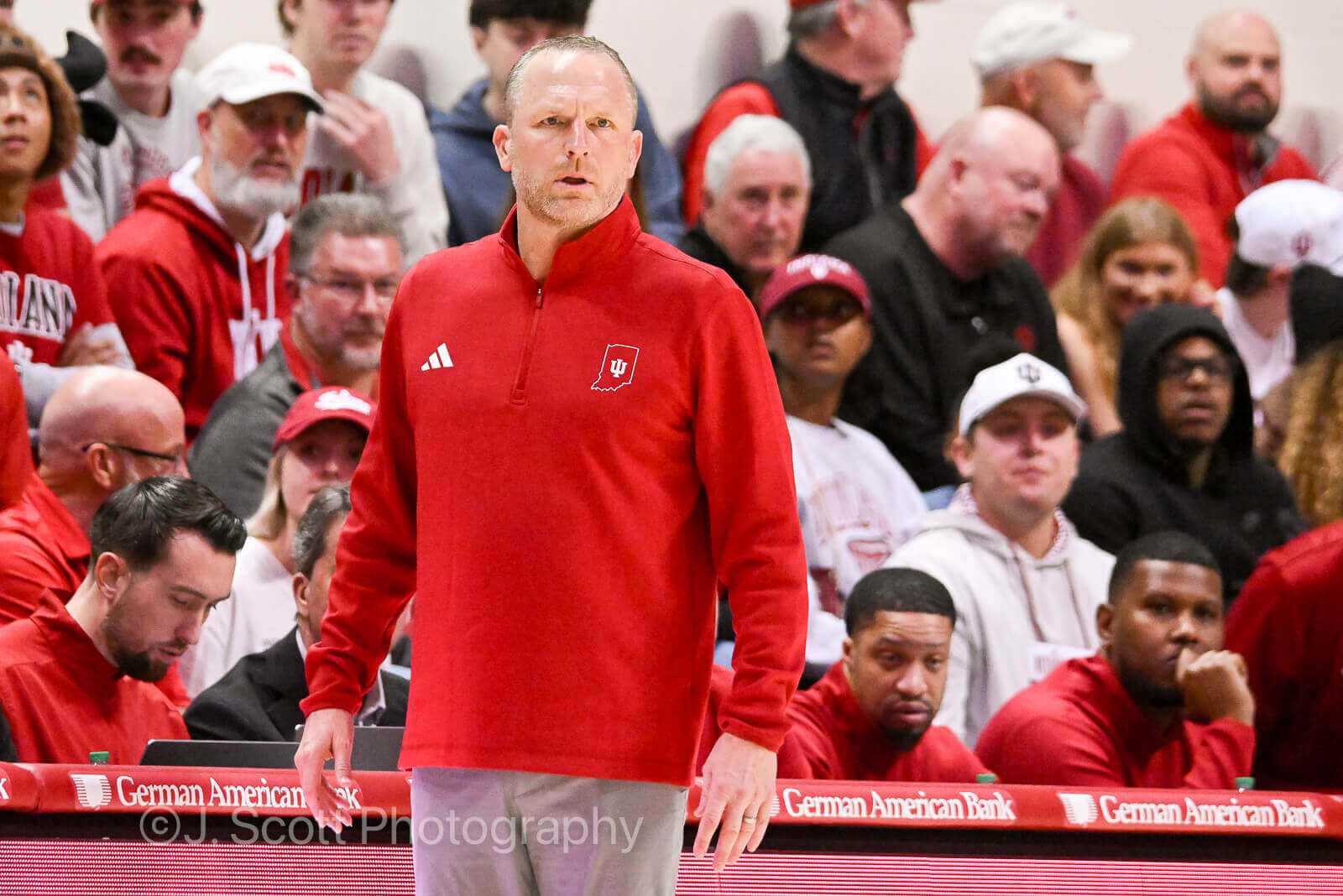 Photos from IU basketball's 77-47 win against Minnesota at Simon Skjodt Assembly Hall.