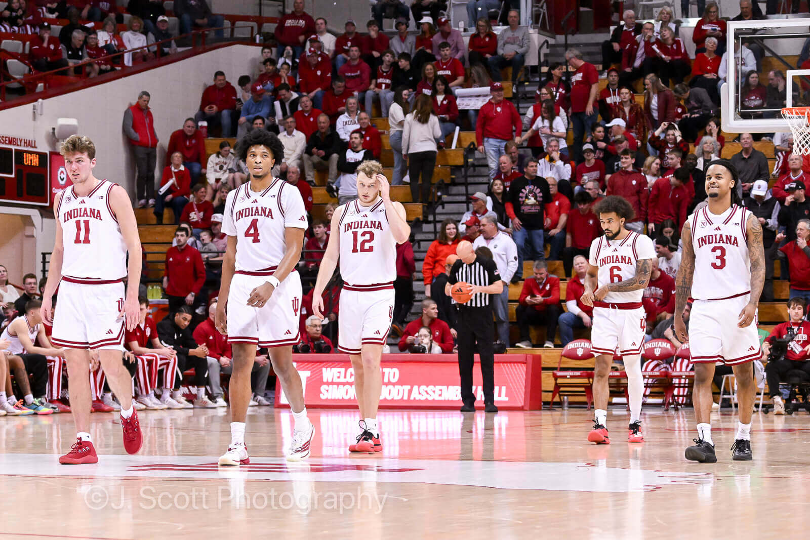 Photos from IU basketball's 77-47 win against Minnesota at Simon Skjodt Assembly Hall.