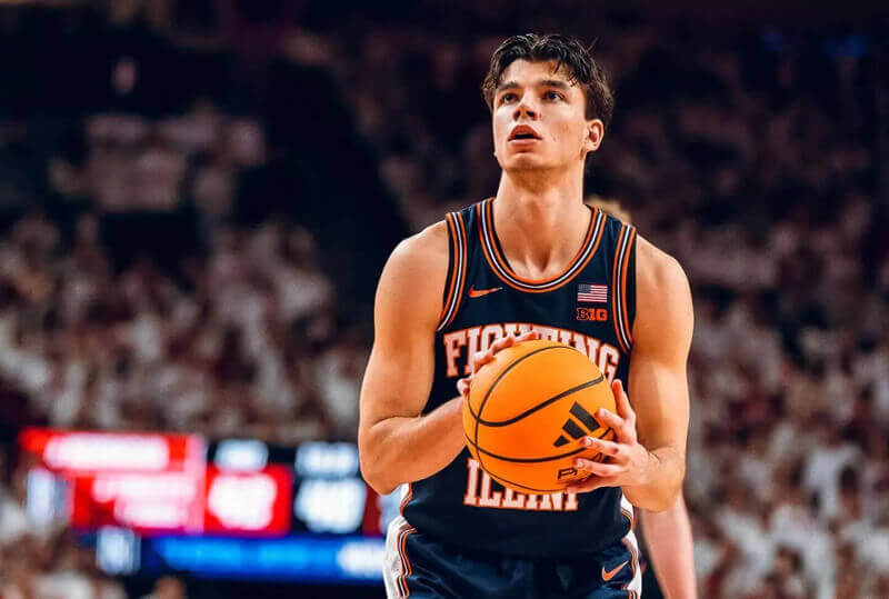 Illinois guard Andrej Stojakovic.